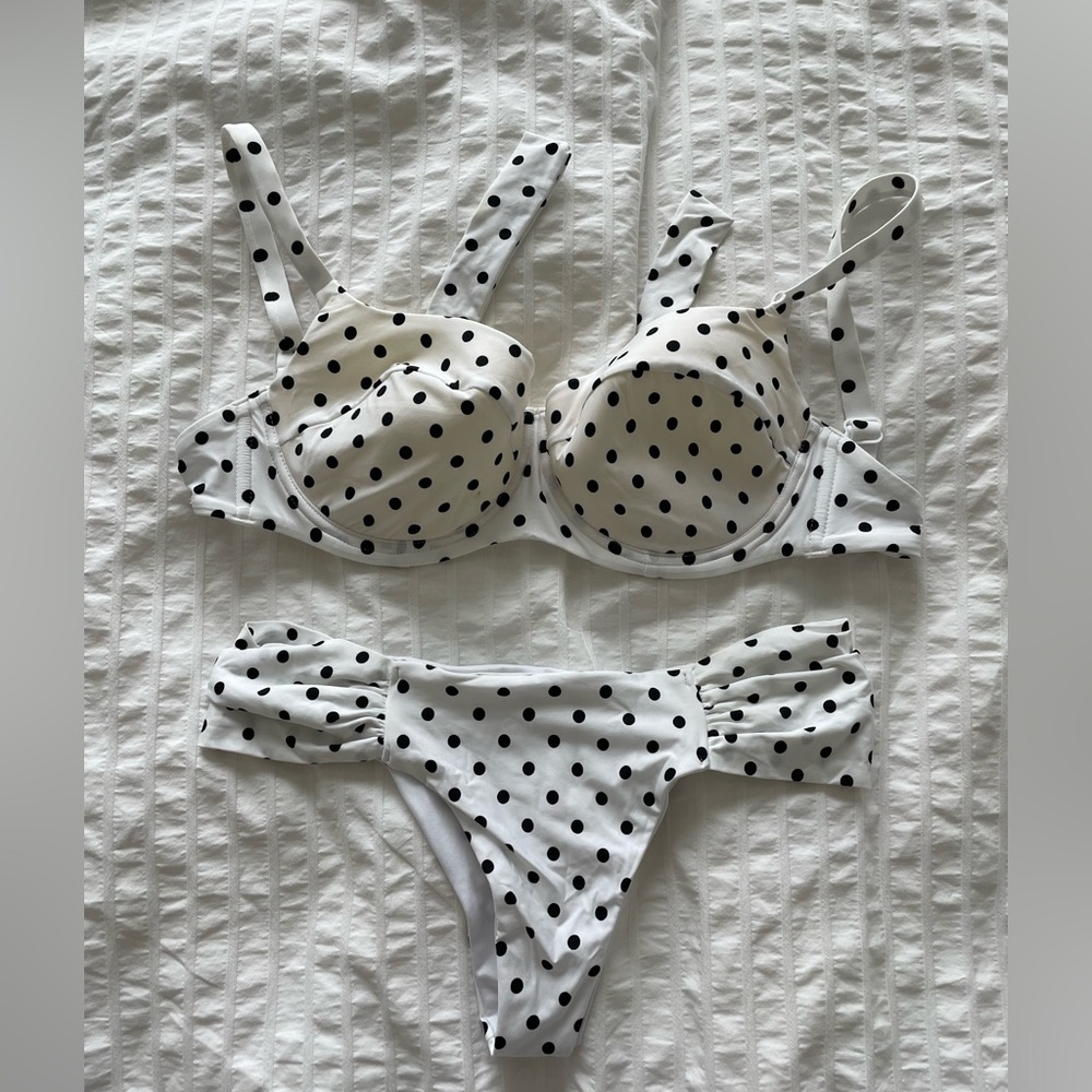 Calzedonia polka dot bikini set — size M top, size M bottoms